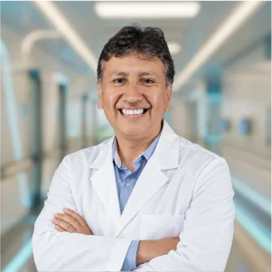 Dr. Edwin Damián Bello