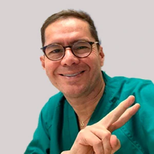 Dr. José Correa López