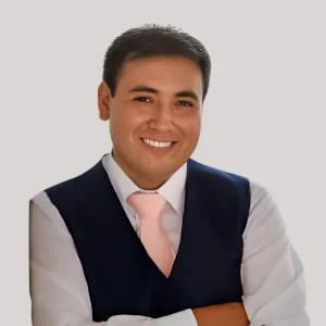 Dr. Enf. Neal Henry Reyes Gastañadui