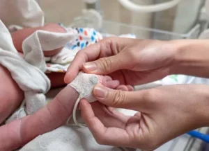 Curso de Enfermería Neonatal en la Administración de Medicamentos en las Diferentes Vías