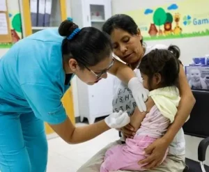 Inmunizaciones en Niños Menores de 5 Años y Cadena de Frío